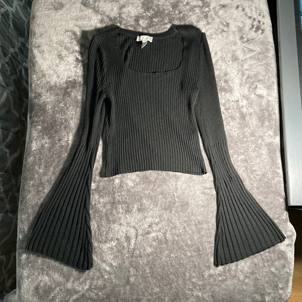 Black long sleeve knit  top